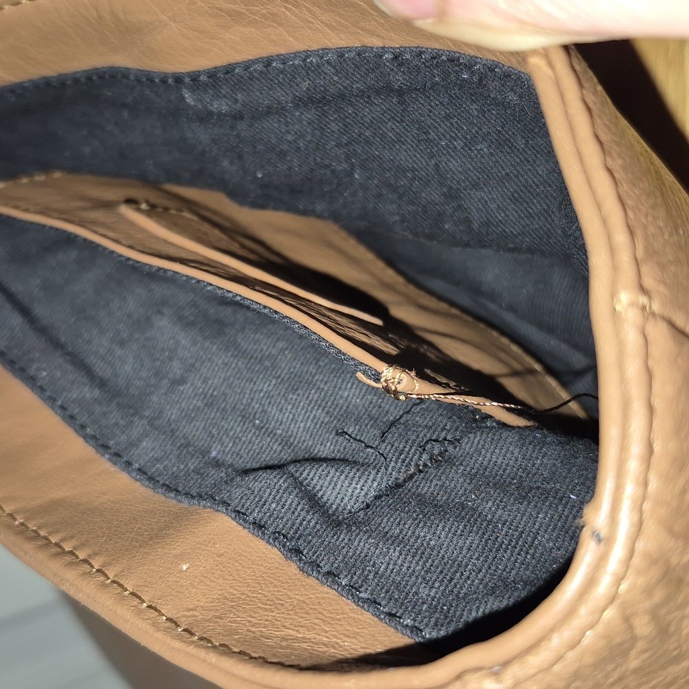 FREE Great American Leatherworks Brown Quilted Chain Strap Shoulder Bag - Picture 14 of 14